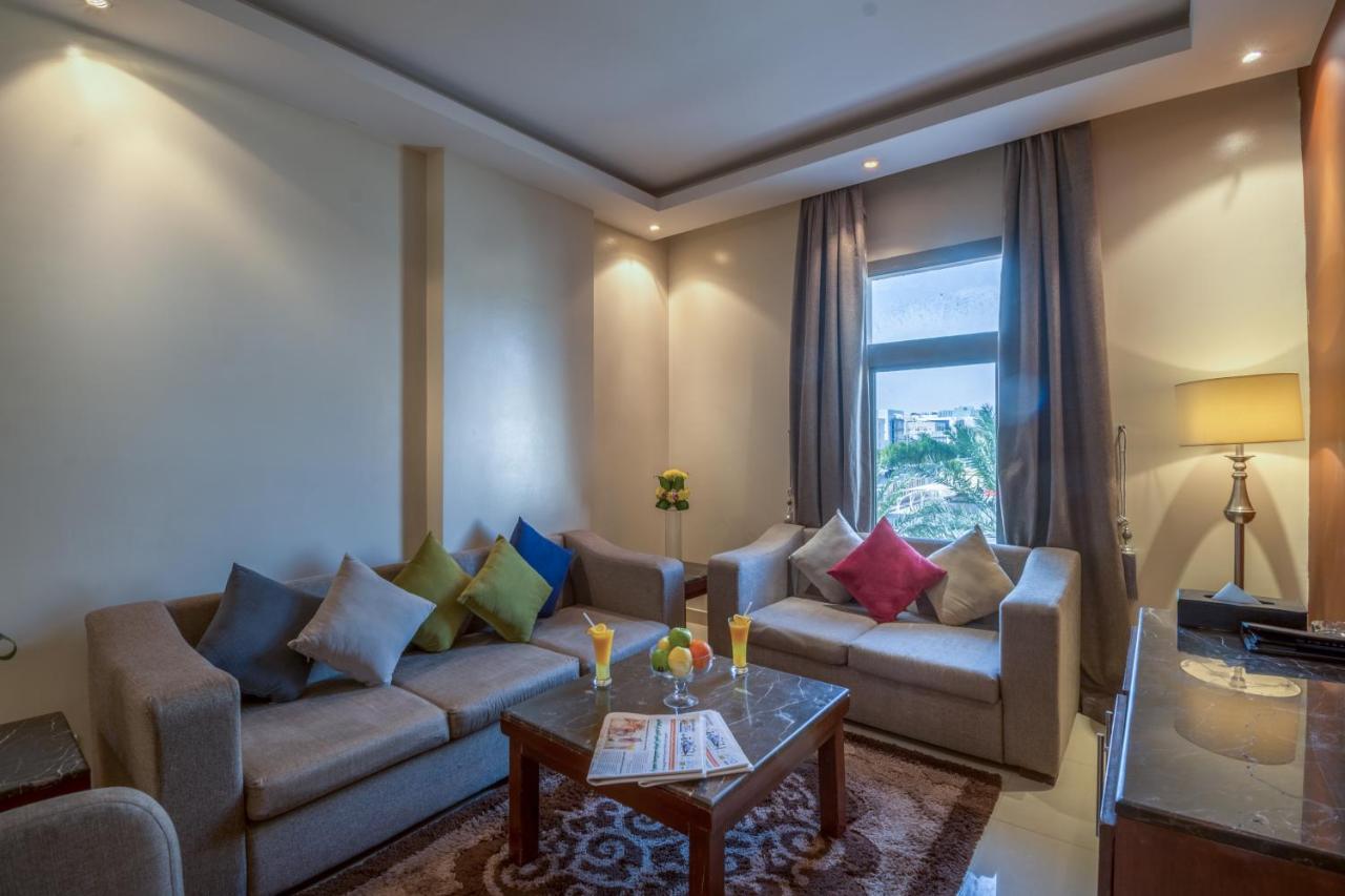 Al Muhaidb Jarir - Al Malaz Riyad Extérieur photo