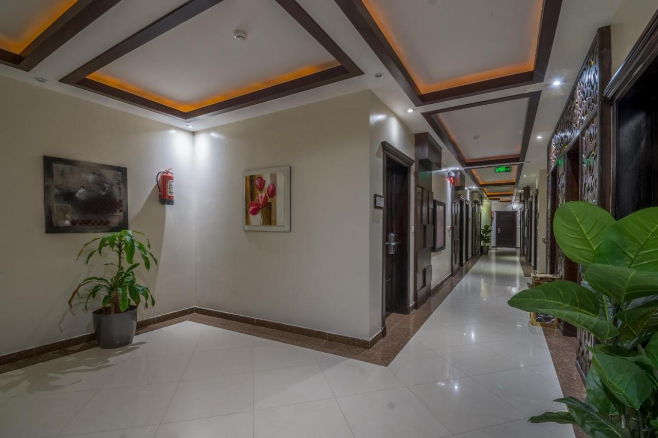 Al Muhaidb Jarir - Al Malaz Riyad Extérieur photo